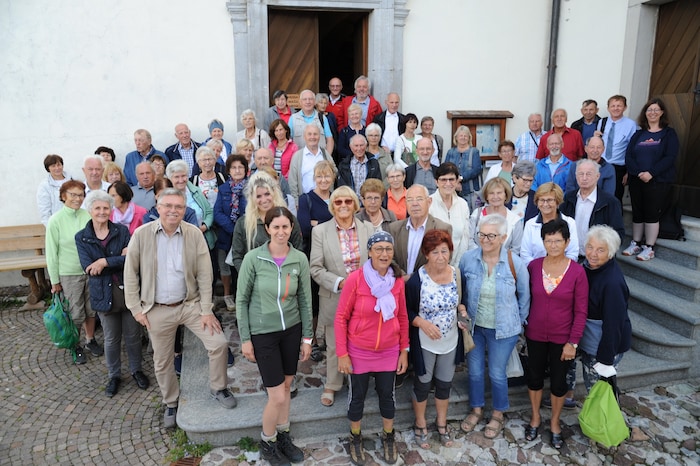 Leserinnen und Leser der Nedelja auf Lussari.