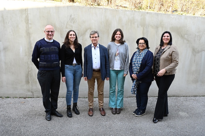 Das Nedelja-Team mit Herausgeber Johann Alois Krištof.