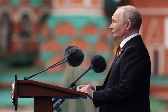 Putin am 9. Mai auf dem Roten Platz in Moskau
