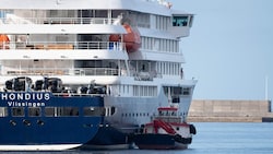 Die „Hondius“ ist im Hafen von Granadilla im Süden von Teneriffa angekommen. Für 150 Passagiere ...