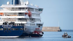 Die „Hondius“ ist im Hafen von Granadilla im Süden von Teneriffa angekommen. Für 150 Passagiere ...