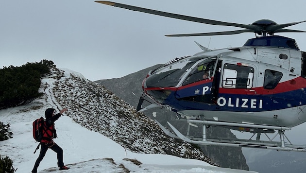 Die Frau wurde bei dem Blitzeinschlag am Kreuzkogel kurzzeitig bewusstlos, ein großer Einsatz ...