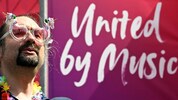 Vereint durch Musik. Ganz so viele Touristen wie erwartet lockt das Spektakel doch nicht an. 