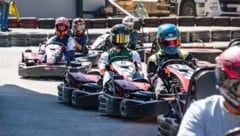 Ordentlich zur Sache geht’s bei der „Kart Trophy“. 52 Teams gehen an den Start. 