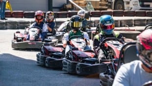 Ordentlich zur Sache geht’s bei der „Kart Trophy“. 52 Teams gehen an den Start. 