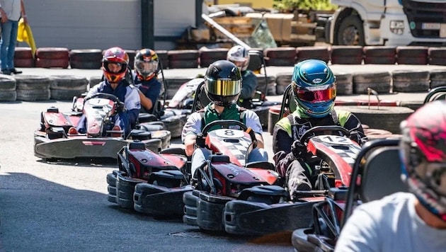 Ordentlich zur Sache geht’s bei der „Kart Trophy“. 52 Teams gehen an den Start.