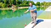 Andreas Rindler hat seit 33 Jahren im Fürstenfelder Freibad alles im Griff.