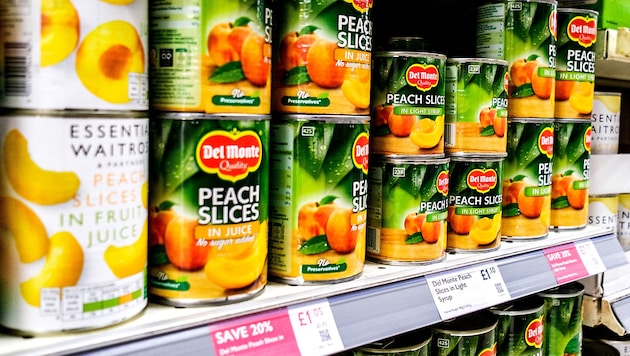 Die bekannten Pfirsich-Konserven von Del Monte in einem US-Supermarkt