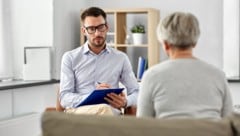 In Österreich gibt es derzeit rund 12.000 Klinische Psychologen. Insgesamt 120.700 Einheiten ...