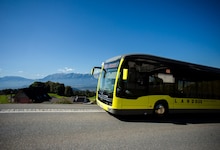 Wer mit Bus und Bahn ohne Jahresticket Bezirksgrenzen überschreitet, muss für den ...