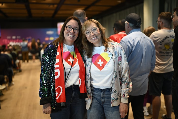 Nicole und Nadine aus der Schweiz beziehungsweise Deutschland