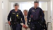 Der Angeklagte kam auch zum Prozessfinale am Montag im hellen Anzug samt Krawatte.