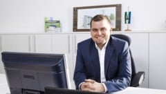 Christoph Gallner wurde mit 27 Jahren zum Bürgermeister von Niederneukirchen angelobt. 