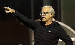 Heimo Pfeifenberger coacht auch kommende Saison im Salzburger Fußball-Unterhaus.  