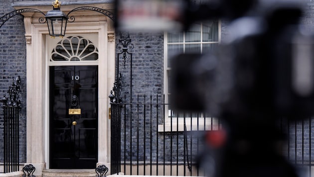 Ranghohe Ministerinnen fordern, dass Keith Starmer sein Büro in der Downing Street 10 verlässt.