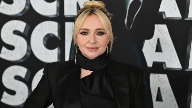 Hayden Panettiere packt aus: Mit 18 wurde sie einem „nackten, sehr berühmten“ Mann auf einer ...