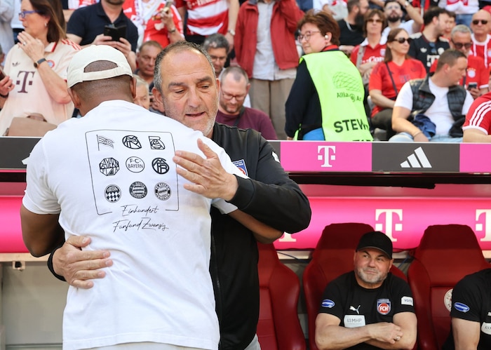 Gegen Kompanys Bayern holte Schmidt ein 3:3 heraus.
