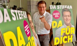 900 Plakate mit Stefan Kaineders Telefonnumnmer werden in den kommenden Tagen in ganz ...