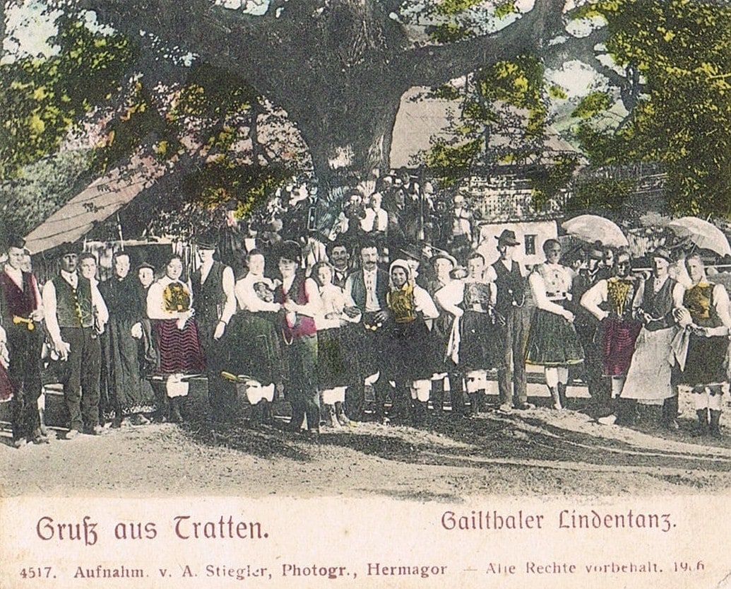 Unter der Linden 1910: Burschen, Mädchen, Trachten, Spaß – wie heute.
