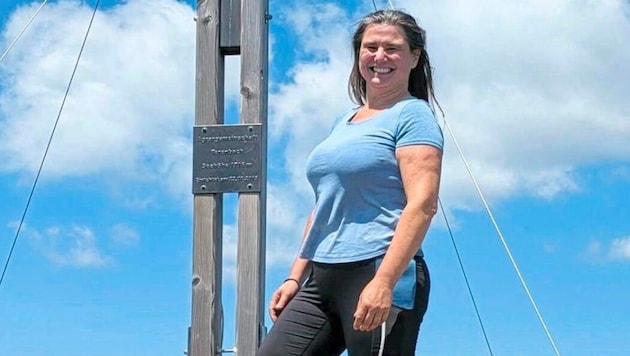 Das große Hobby der Frau: wandern, Berge besteigen.