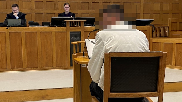 Der Angeklagte wollte einfach nicht einsehen, dass die Affäre endgültig Geschichte war, und übte ...