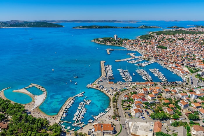 Der Yachthafen von Vodice.