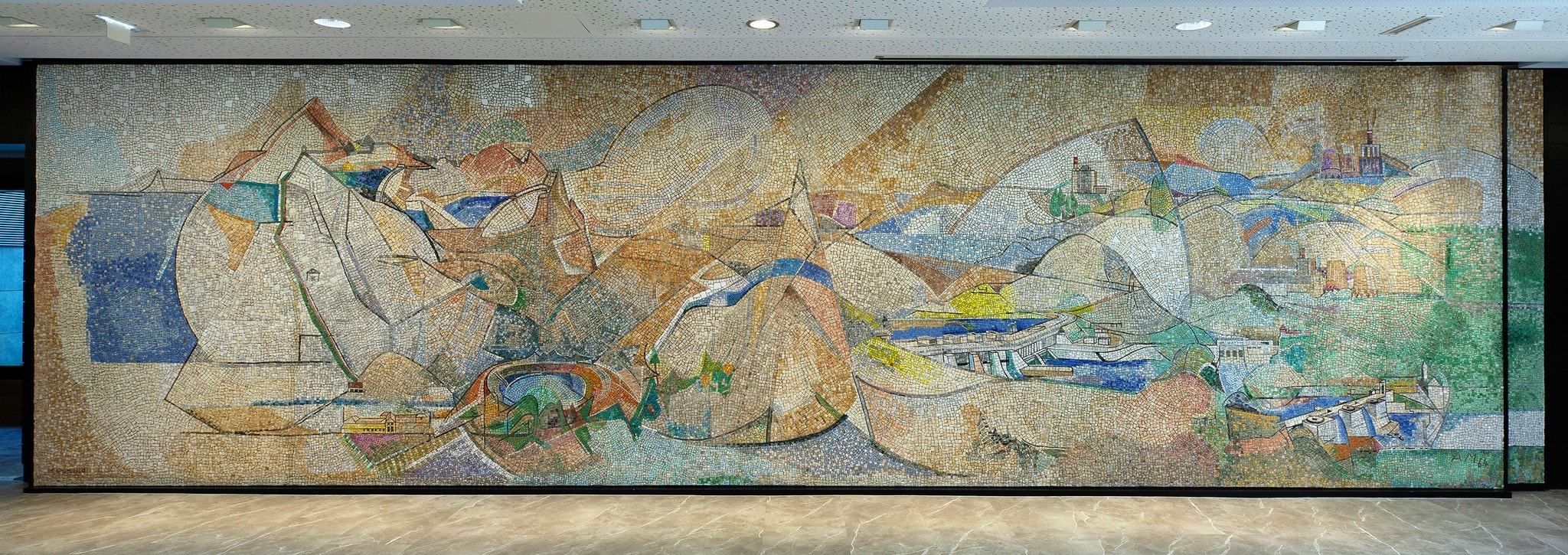 Das Mosaik von Anton Mahrhinger in der Kelag-Zentrale stellt Geraldine Klever vom ...
