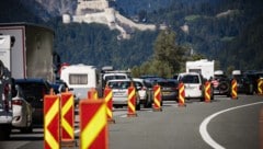 Es staute bis Werfen zurück.