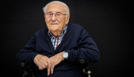 Albrecht Weinberg hat in jungen Jahren die Lager von Auschwitz, Mittelbau-Dora und Bergen-Belsen ...