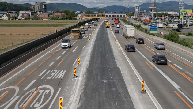 Die Baustelle auf der A9 zwischen Webling und Schwarzlsee