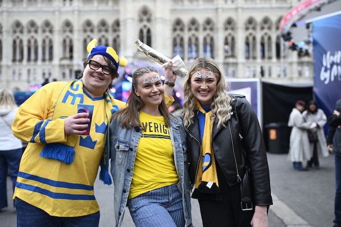 Die schwedischen Fans brachten sich bereits früh in Stimmung.