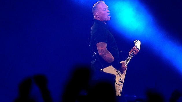 Sänger James Hetfield und seine Kollegen haben schon mehrmals geringe seismische Aktivitäten ...
