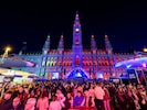 Zwar fällt die Zwischenbilanz der Hotels eher nüchtern aus, dennoch gibt es in der Stadt einige, ...
