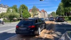 Das Öl wurde von der Berufsfeuerwehr gebunden.