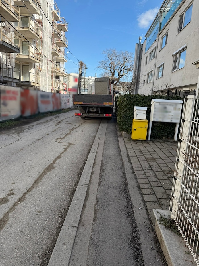 Enge Gassen, schmale Gehsteige.