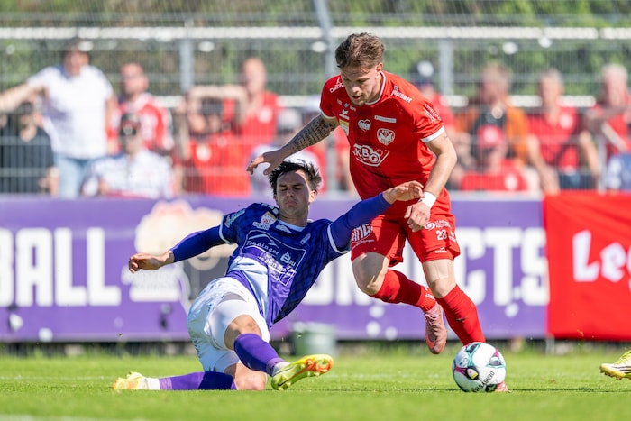 Kapfenbergs Topscorer Luca Hassler (r.) plant den nächsten Karriereschritt – Hartberg ist ein ...
