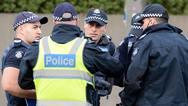 In England ermittelt die Polizei wegen des Todes dreier Frauen.