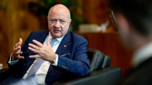 Will den Umgang mit neuen Bedrohungen in einer aktualisierten Sicherheitsstrategie ...