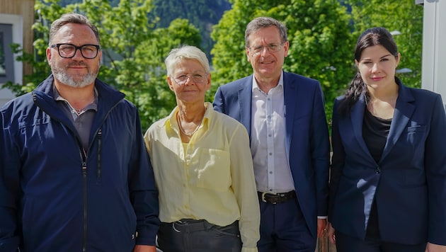 Gottfried Schneider, Astrid Rieser, Roland Ponholzer und Patricia Kofler (v. links) sind „Wir ...