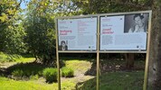 Der Themenweg „Das Dorf der Dichter“ führt durch Maria Saal und verbindet Literatur, Natur und ...