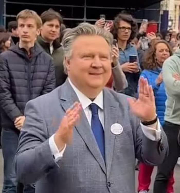 Sogar Wiens Bürgermeister Michael Ludwig (SPÖ) versuchte sich am „Tanzschein“.