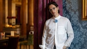 Søren Torpegaard Lund posiert gekonnt beim Gerstner k. u. k. Hofzuckerbäcker in der Wiener ...