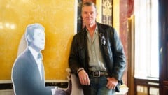 Vater, Freund, treuer Lebensbegleiter: John Jürgens beim k. u. k. Hofzuckerbäcker Gerstner neben ...