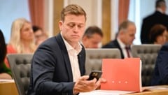 Das Handy von Stefan Kaineder läutet derzeit deutlich öfter als sonst.