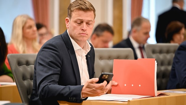 Das Handy von Stefan Kaineder läutet derzeit deutlich öfter als sonst.