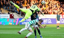 Kann Celtic aufgrund einer umstrittenen Entscheidung doch noch den Meistertitel feiern?