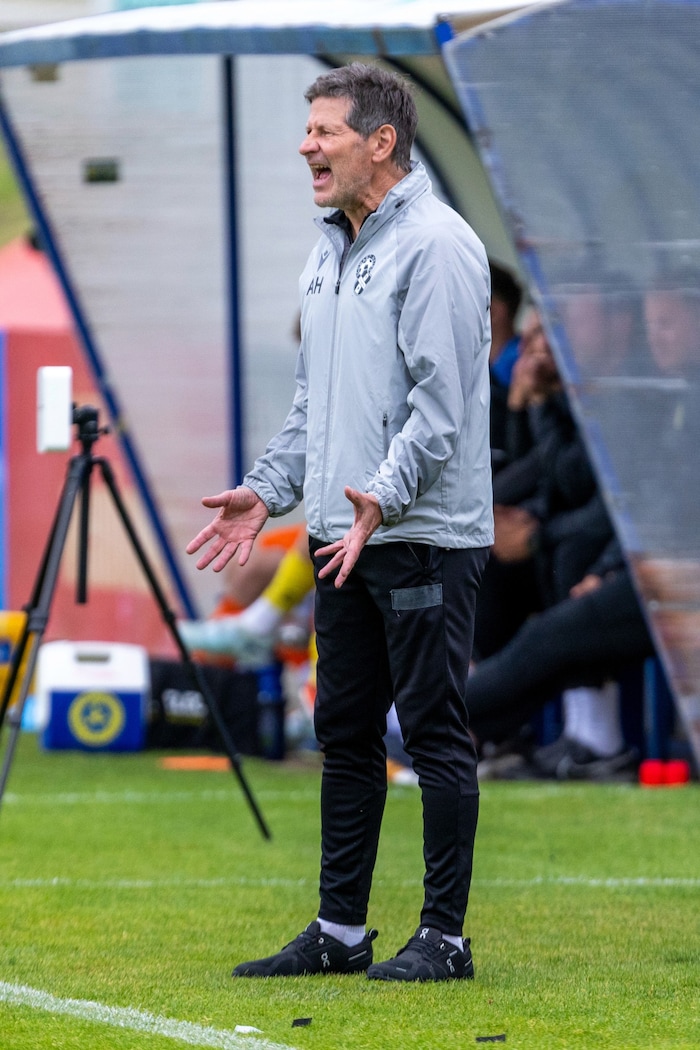 Auch am letzten Spieltag gab es kein Erfolgserlebnis für Coach Andreas Heraf und seine ...