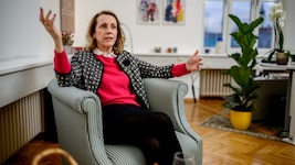 Martina Spreitzer-Kropiunik folgte Andrea Humer an der Spitze des Landesgerichts St. Pölten ...