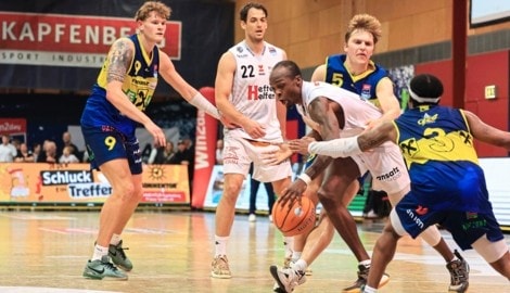Bulls-Star Andrew Jones (am Ball, 21 Punkte) und die Kapfenberger ließen am Weg ins Finale ...
