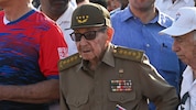 Kubas ehemaliger Präsident Raul Castro (Mitte) soll wegen eines Vorfalls im Jahr 1996 angeklagt ...